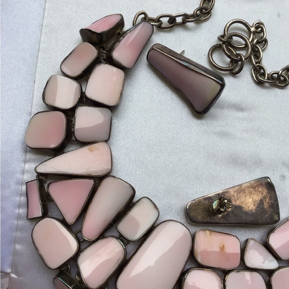 Sterling Pink Conch Necklace & Earrings - Picture 6 of 6